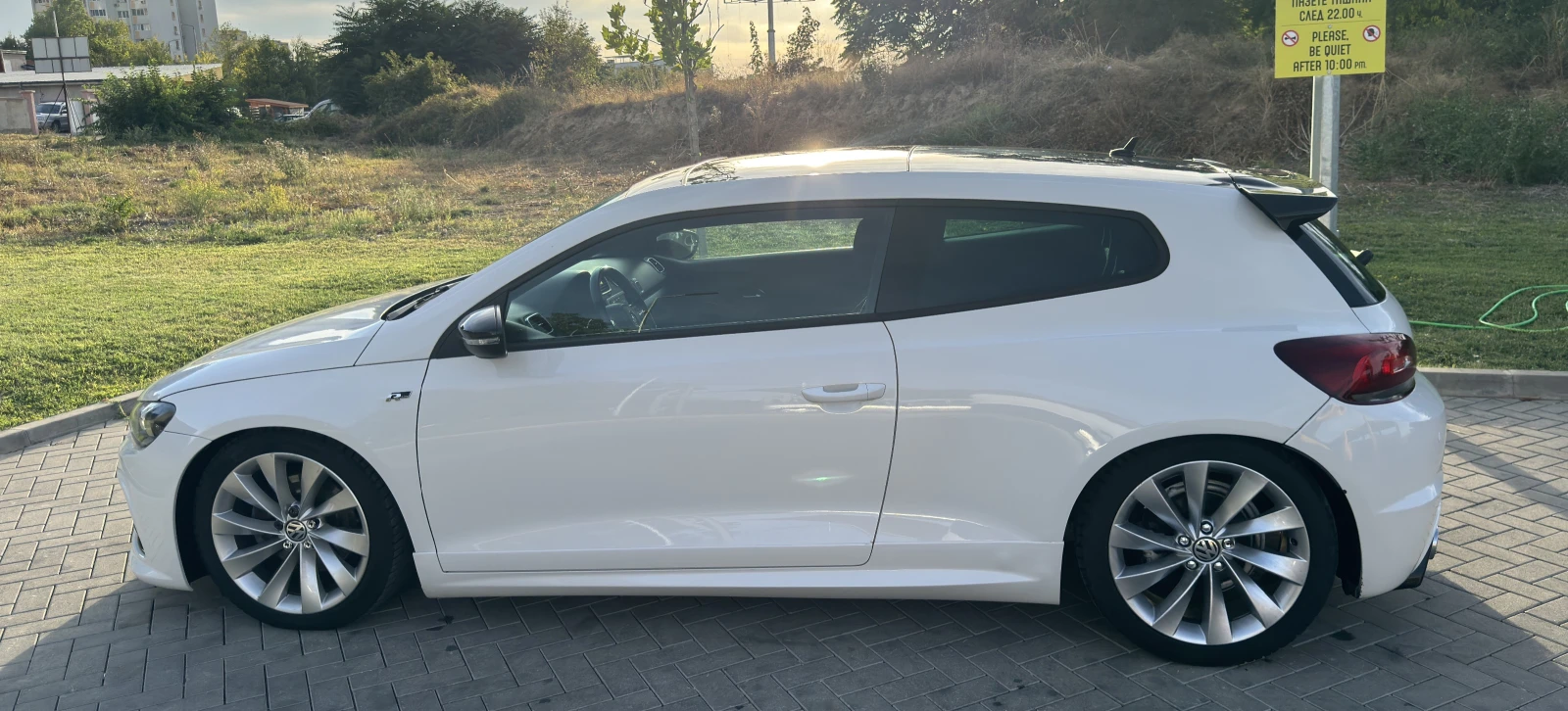 VW Scirocco R-Line 300кс. - изображение 6