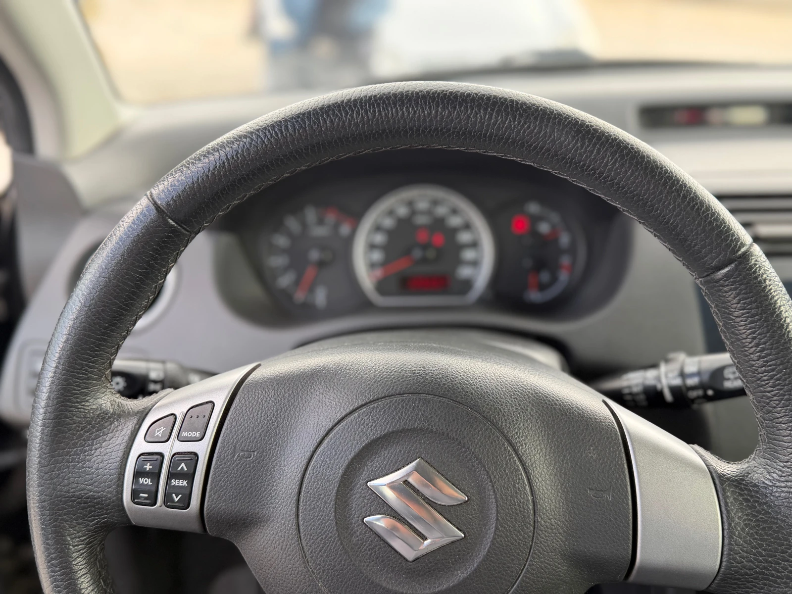 Suzuki Swift 1.3i* 126657KM.*  - изображение 9