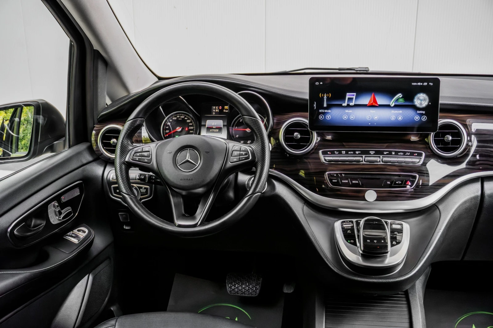 Mercedes-Benz Viano V-250d* 4MATIC* AMG* BUSINESS* LONG* TV | Mobile.bg   15