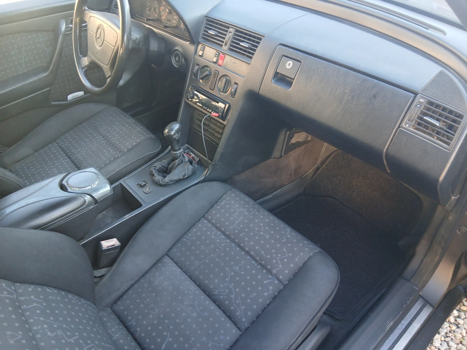 Mercedes-Benz C 180 1.8 газов инжекцион  - изображение 9