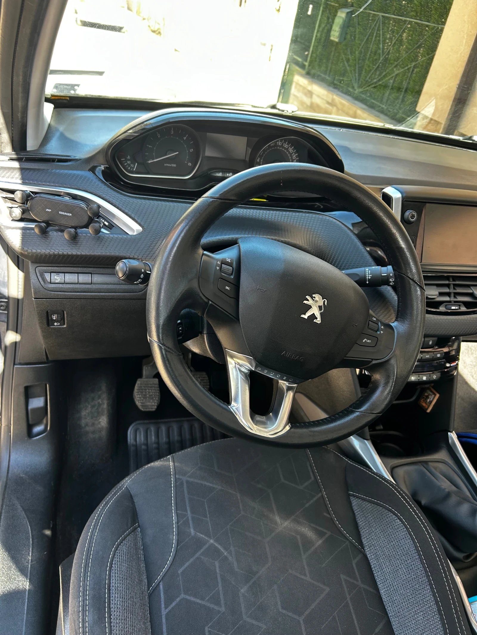 Peugeot 2008, снимка 6 - Автомобили и джипове - 53860415