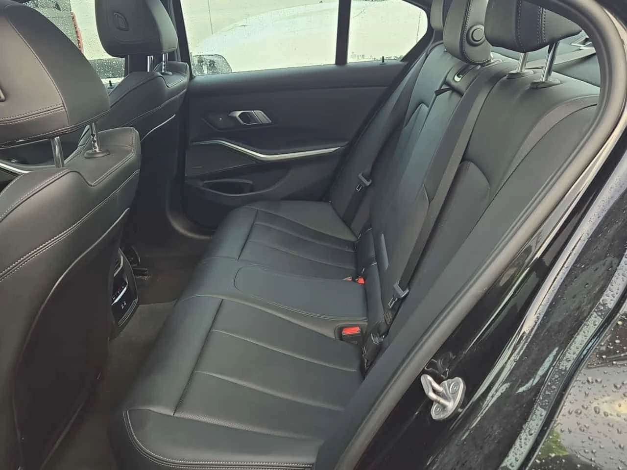 BMW 330 I XDRIVE| PANO| 360| HEAD-UP| , снимка 12 - Автомобили и джипове - 54056309