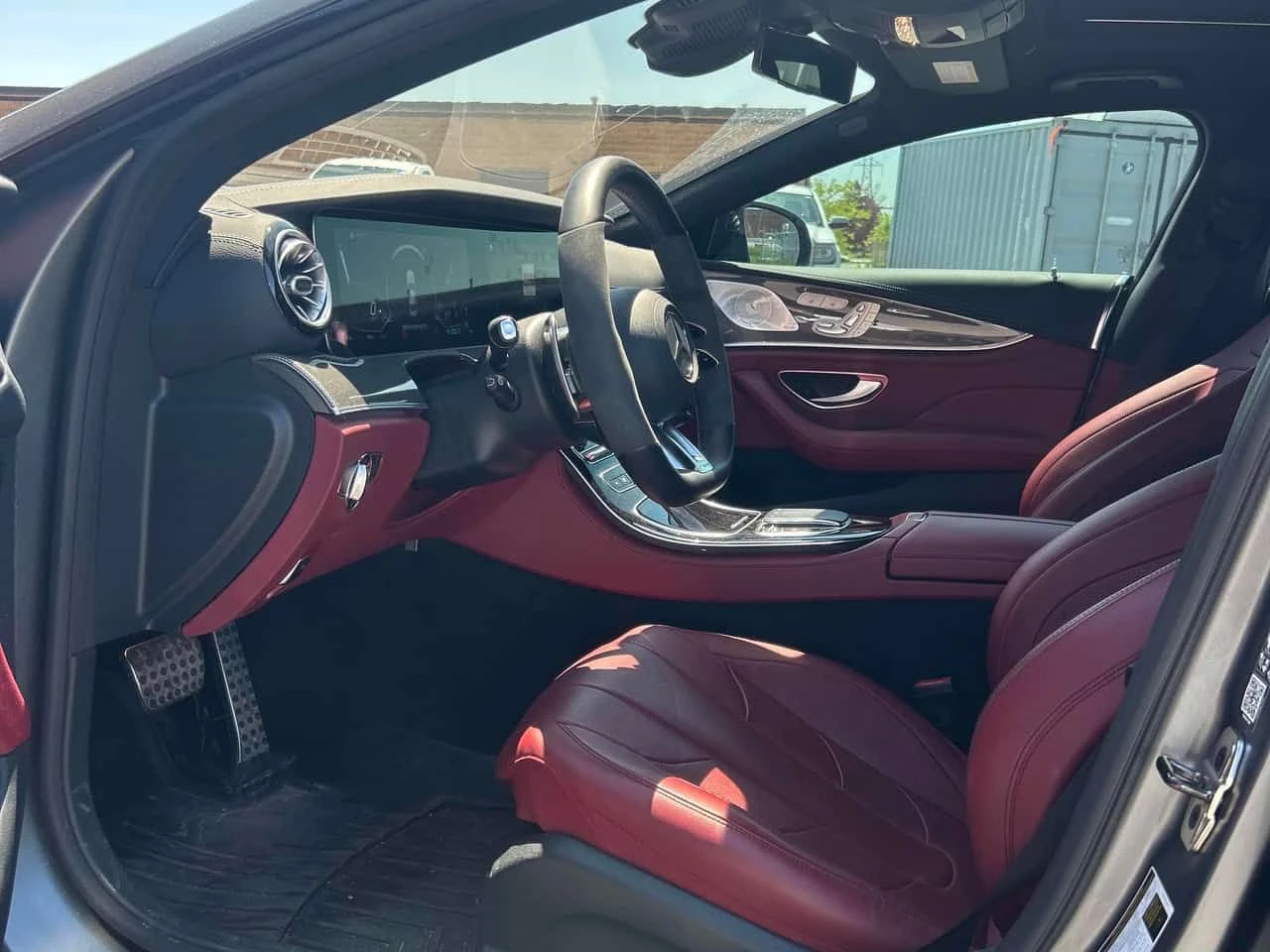 Mercedes-Benz CLS 53 AMG | DISTRONIC| 360| ЧЕРВЕН САЛОН| BURMESTER| CARFAX, снимка 8 - Автомобили и джипове - 54715756
