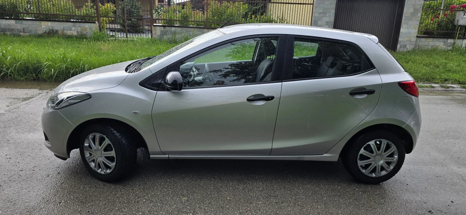 Mazda 2 1.4i, 75k. | Mobile.bg � ����������� 2