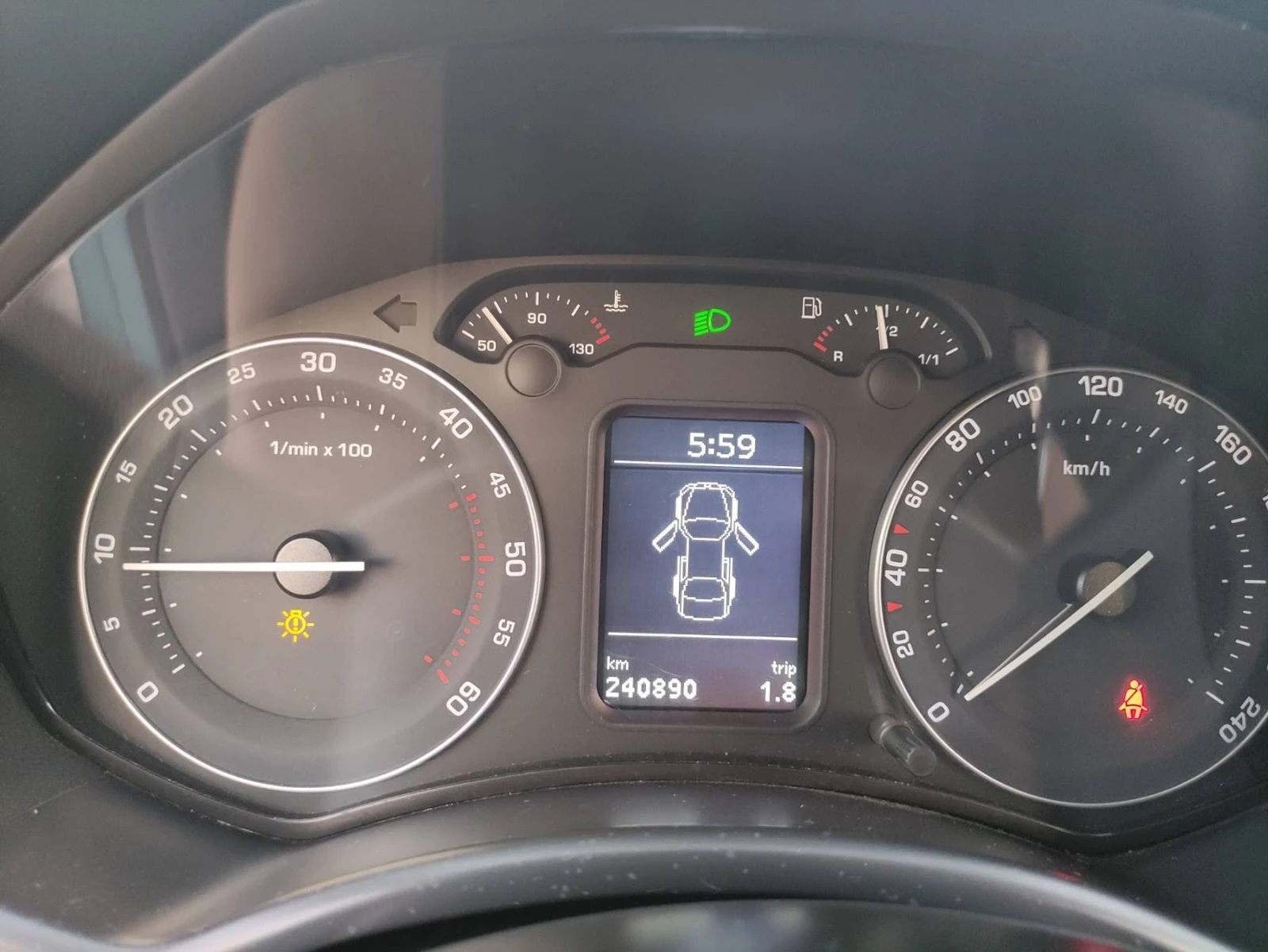 Skoda Octavia 4x4 2.0 TDI, снимка 11 - Автомобили и джипове - 54839513
