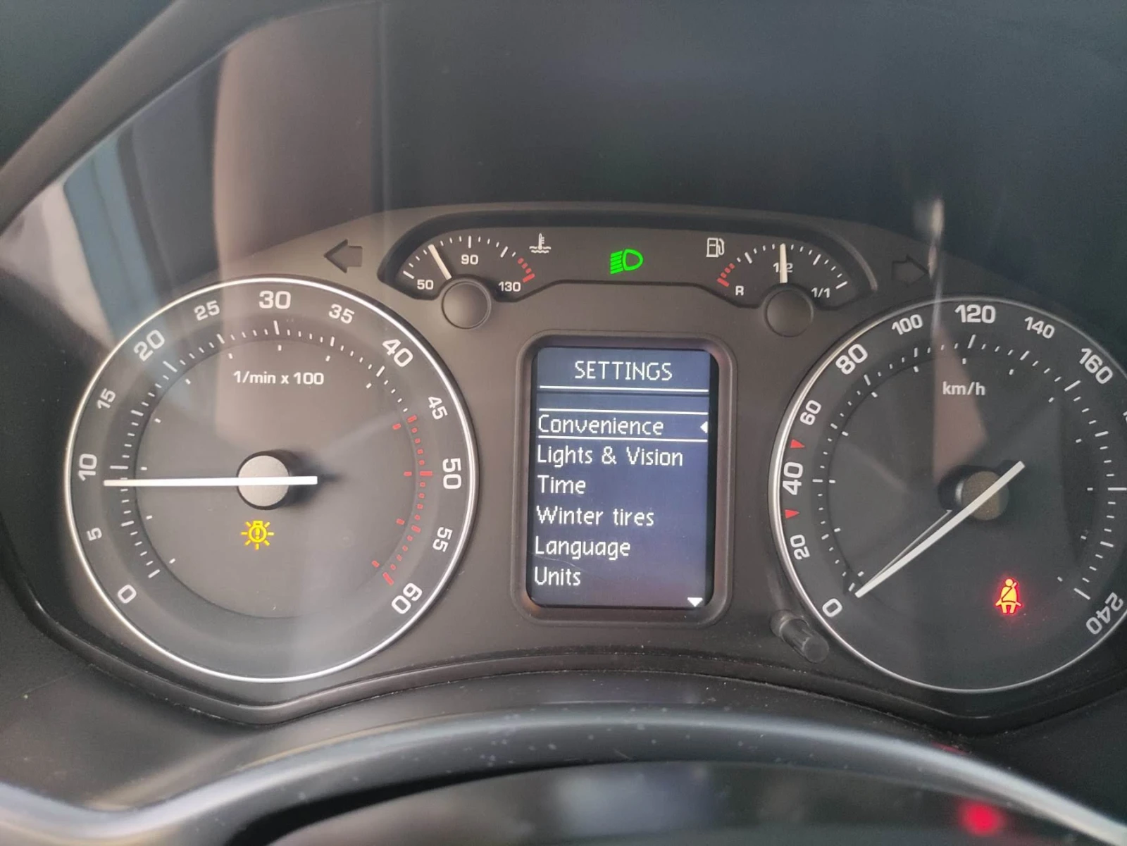 Skoda Octavia 4x4 2.0 TDI, снимка 10 - Автомобили и джипове - 54839513