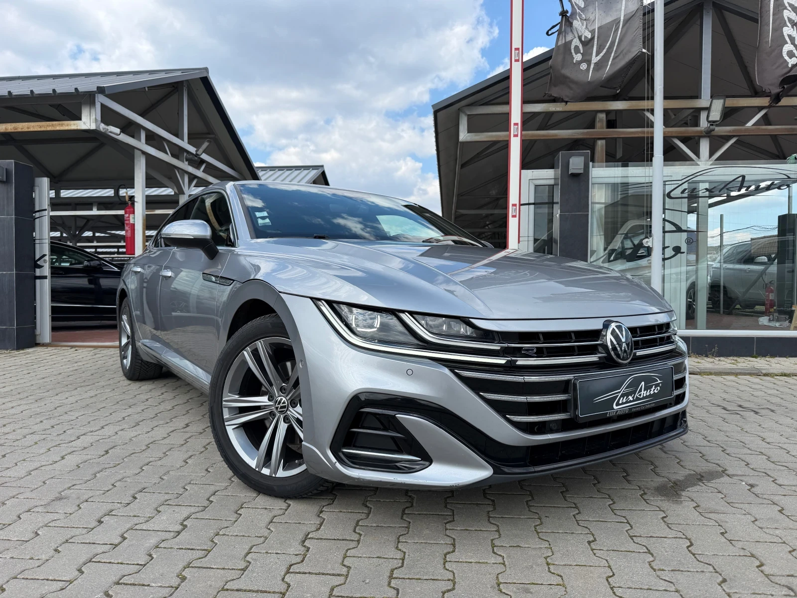 VW Arteon 2.0TDI#R-LINE#MATRIX#IQ-LIGHT#, снимка 2 - Автомобили и джипове - 54937650