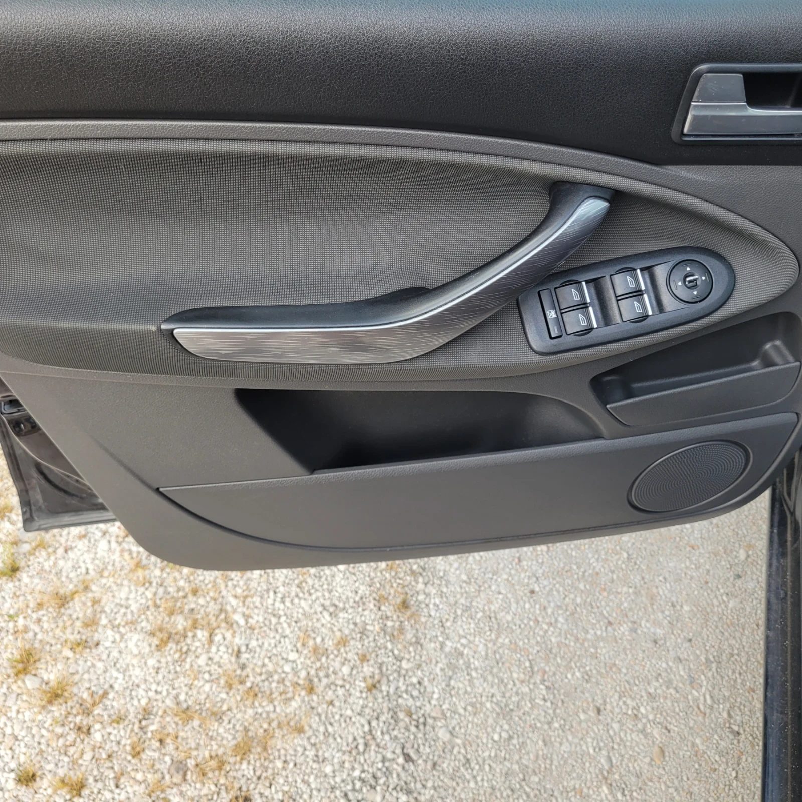 Ford C-max 1.6tdci, снимка 10 - Автомобили и джипове - 54941212