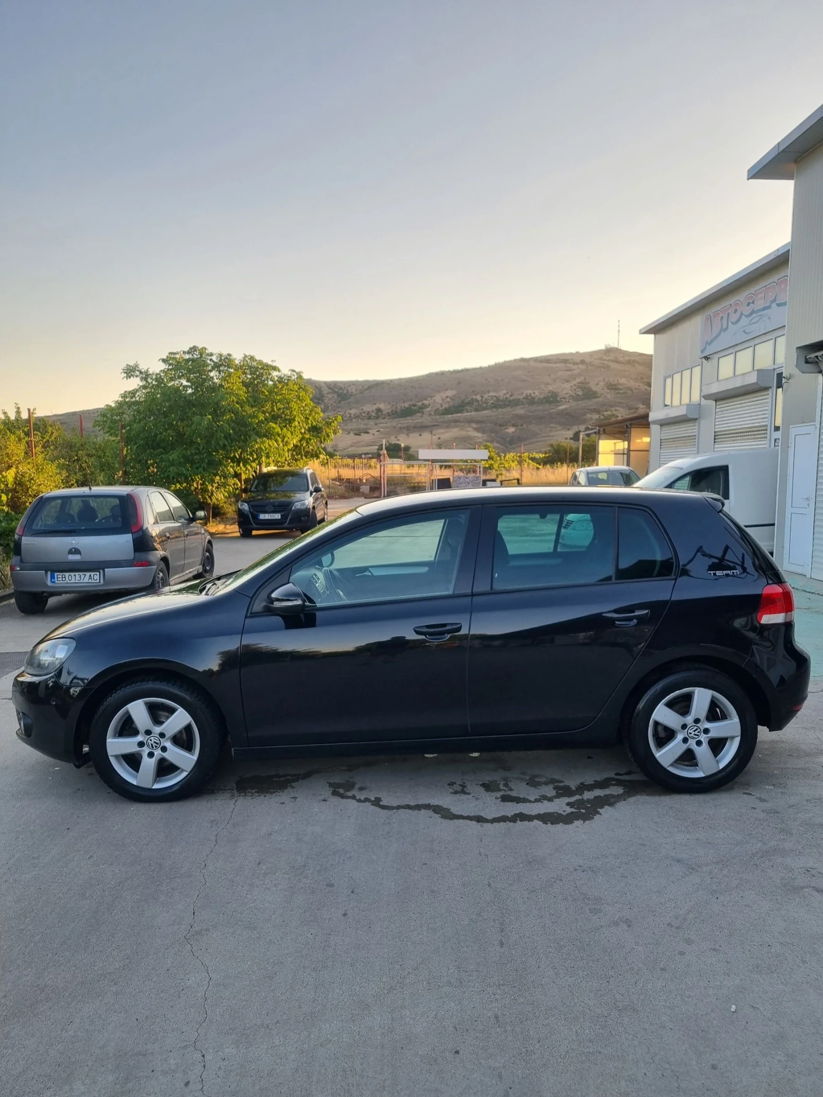VW Golf 1.6tdi 105 коня , снимка 5 - Автомобили и джипове - 55003359