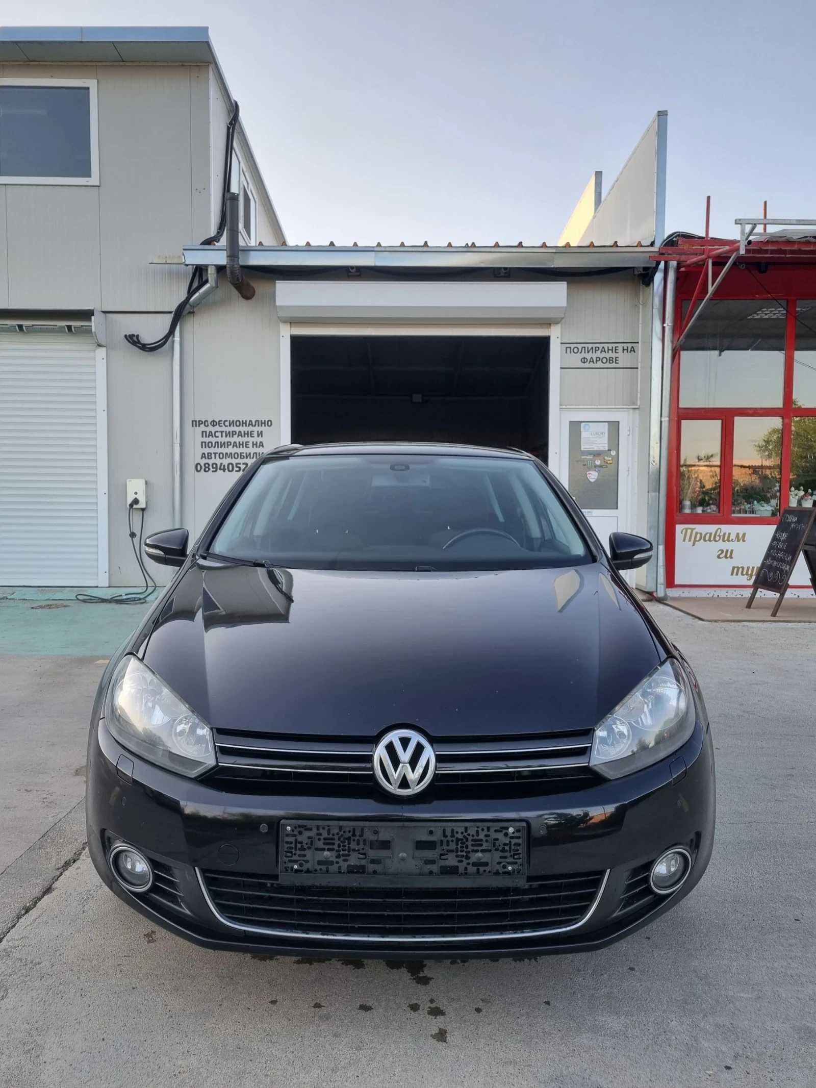 VW Golf 1.6tdi 105 коня , снимка 7 - Автомобили и джипове - 55003359