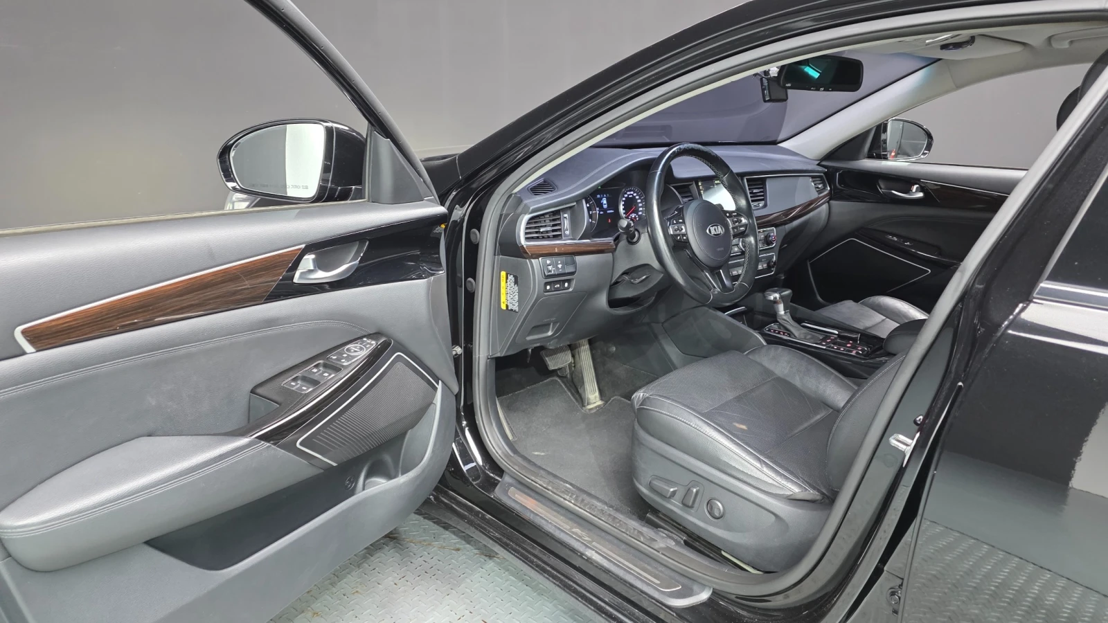 Kia K7 ФАБРИЧНА ГАЗ* ПОДГРЕВИ* ОБДУХВАНЕ, снимка 8 - Автомобили и джипове - 55145513