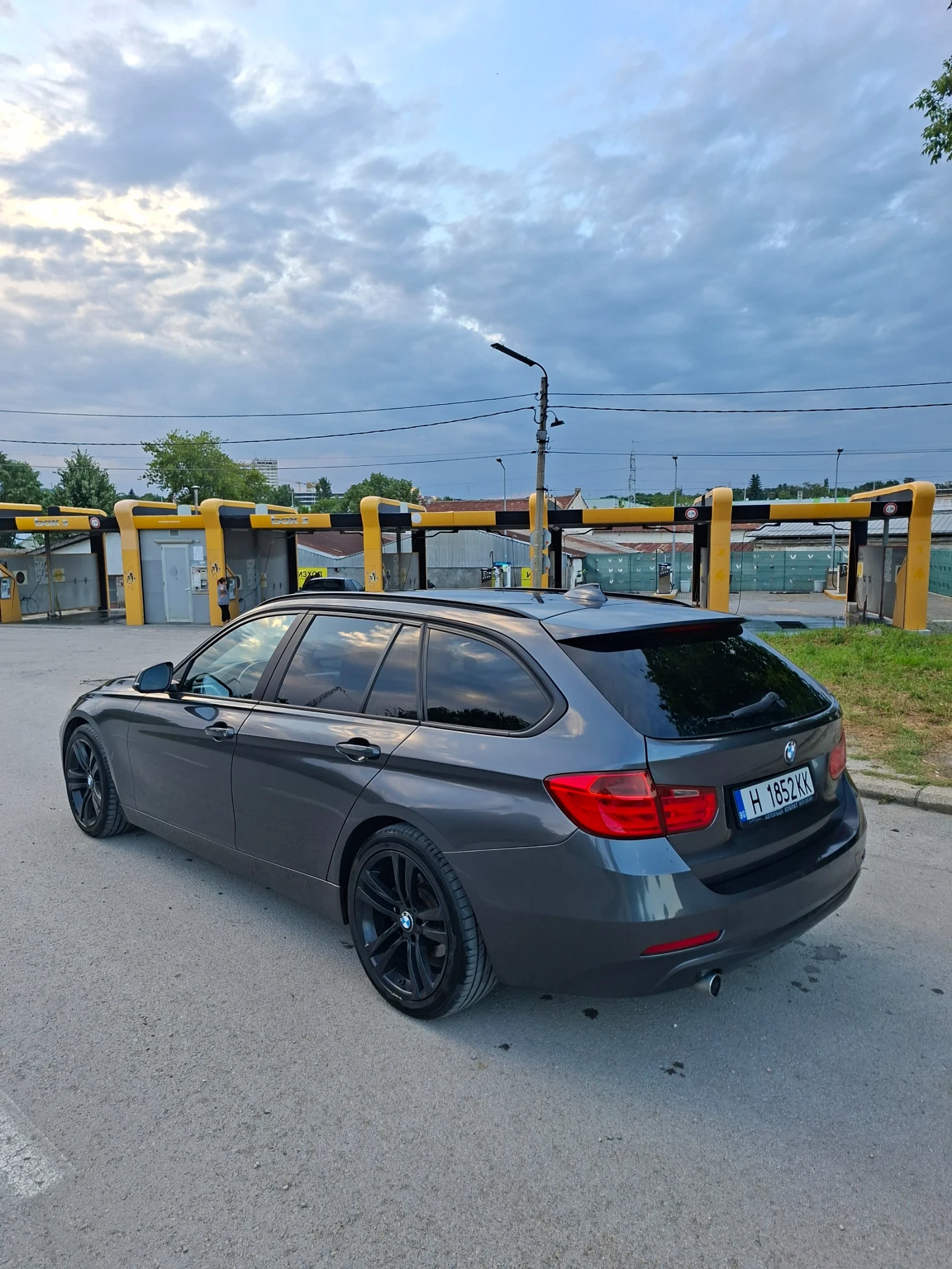 BMW 320, снимка 5 - Автомобили и джипове - 55161778