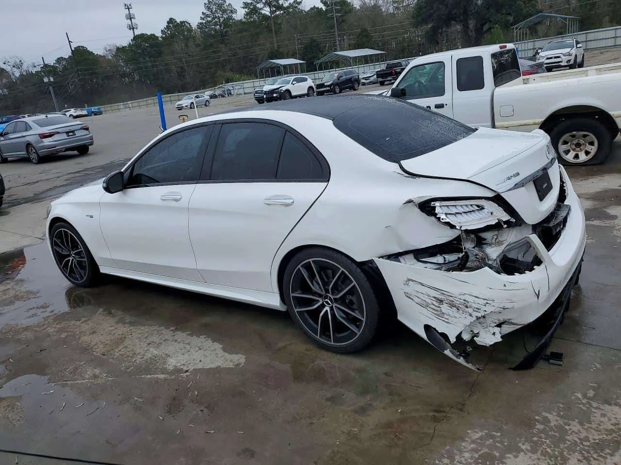 Mercedes-Benz C 43 AMG * CARFAX * БЕЗ ПЪРВОНАЧАЛНА ВНОСКА, снимка 2 - Автомобили и джипове - 55260099