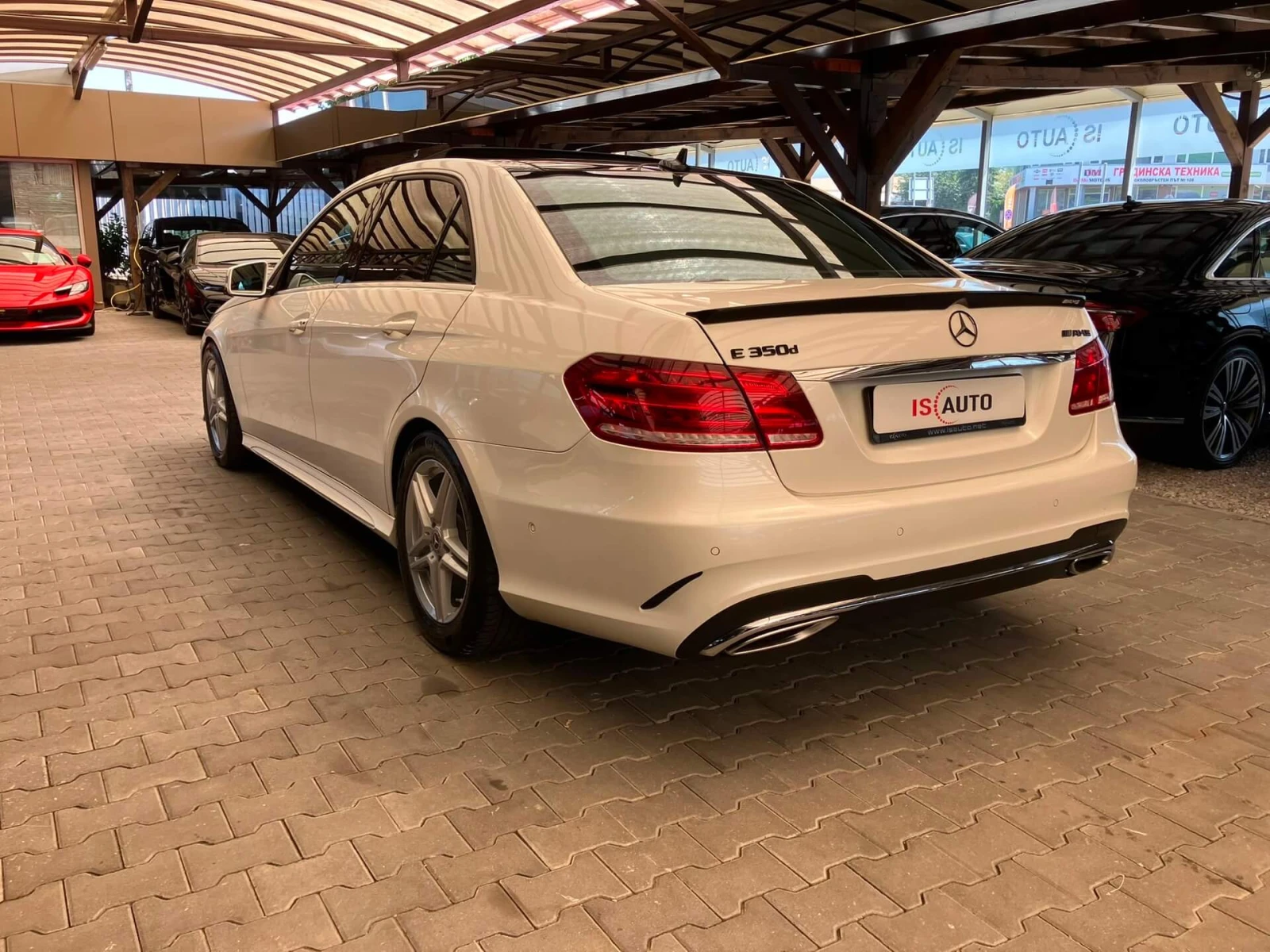 Mercedes-Benz E 350 BlueTEC V6/AMG Line/4Matic/Подгрев/Панорама, снимка 4 - Автомобили и джипове - 55500993
