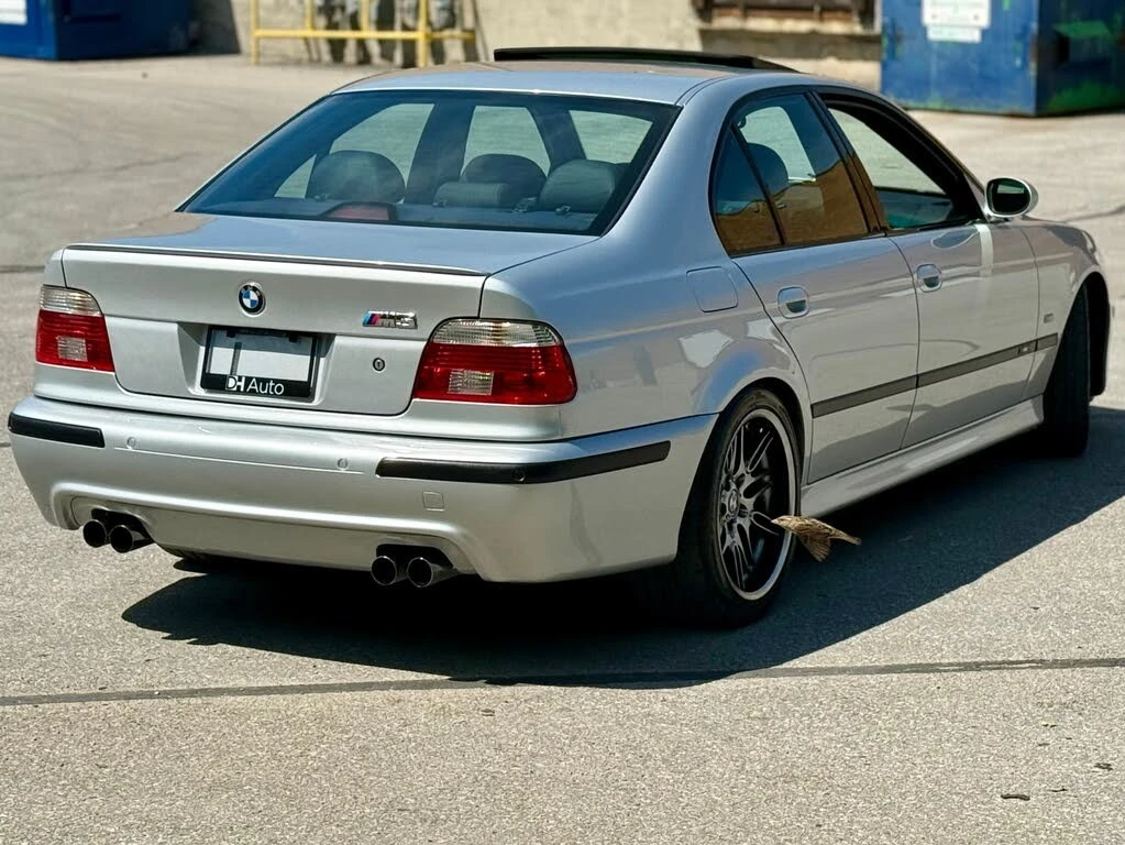 BMW M5 MANUAL* КОЖА* ПОДГРЕВ* NAVI* ШИБИДАХ* , снимка 7 - Автомобили и джипове - 55616837