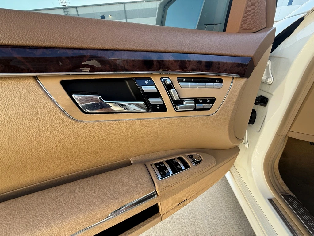 Mercedes-Benz S 550 FULL* TВ* МАСАЖ* ДИСТРОНИК* ОБДУХ* , снимка 11 - Автомобили и джипове - 55825904