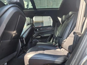 Porsche Cayenne 3.0T* CHRONO* ХЕДЪП* ПАНО* 360* ОБДУХ* КРАЙНА ЦЕНА, снимка 13