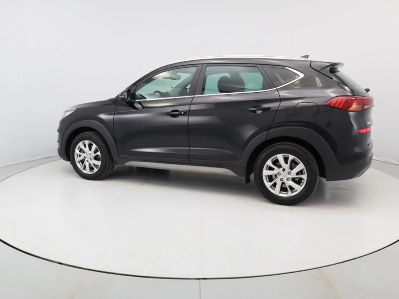 Hyundai Tucson, снимка 7 - Автомобили и джипове - 47882437