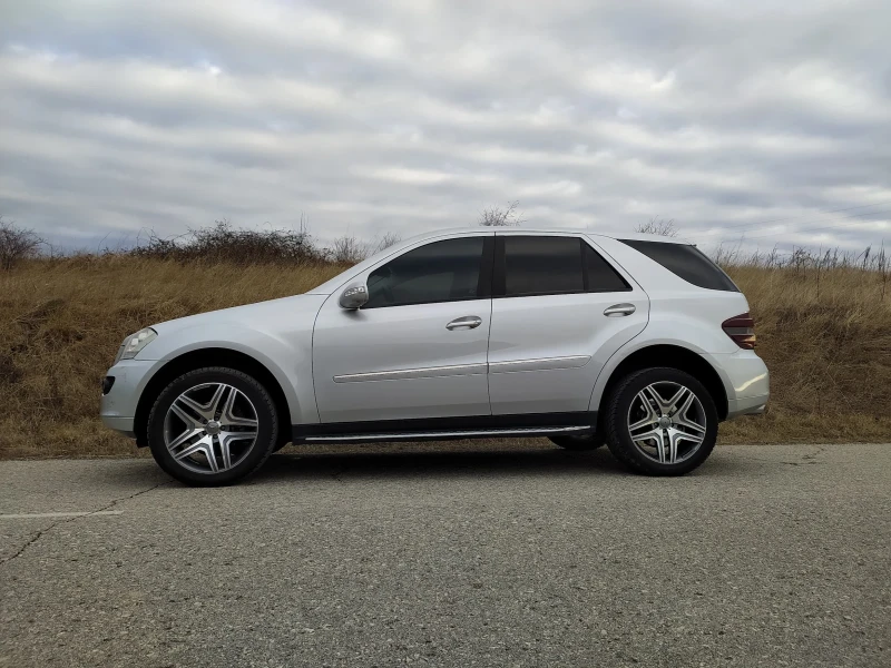 Mercedes-Benz ML 320, снимка 2 - Автомобили и джипове - 47936826