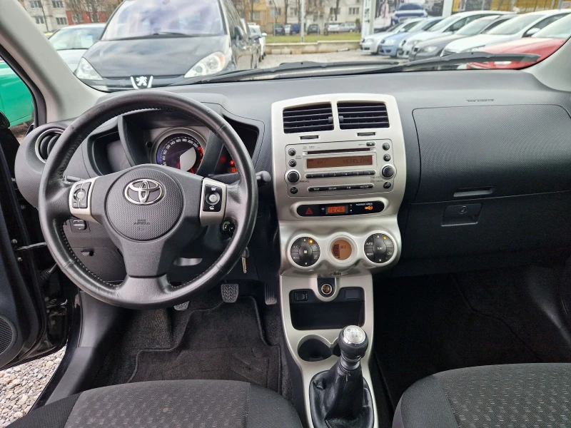 Toyota Urban Cruiser 1.4D-4D, снимка 12 - Автомобили и джипове - 48328658