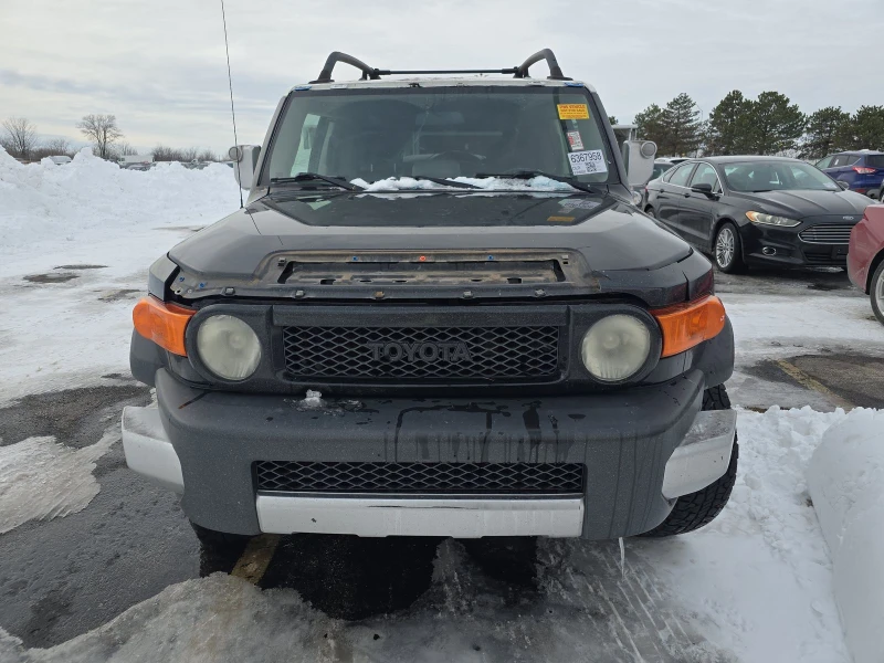 Toyota Fj cruiser, снимка 2 - Автомобили и джипове - 48625920