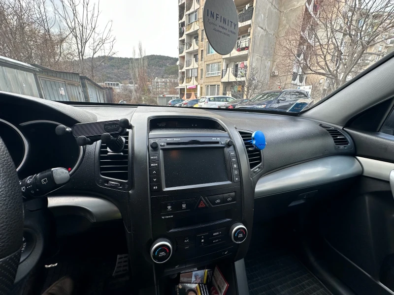 Kia Sorento, снимка 9 - Автомобили и джипове - 49473730