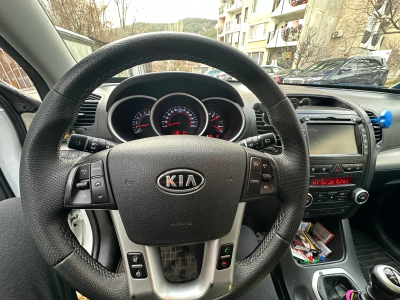 Kia Sorento, снимка 10 - Автомобили и джипове - 49473730