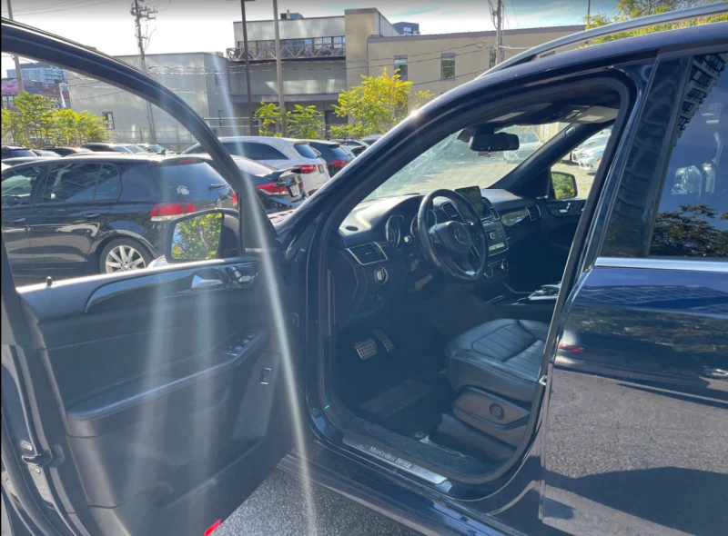 Mercedes-Benz GLE 400, снимка 13 - Автомобили и джипове - 52336764