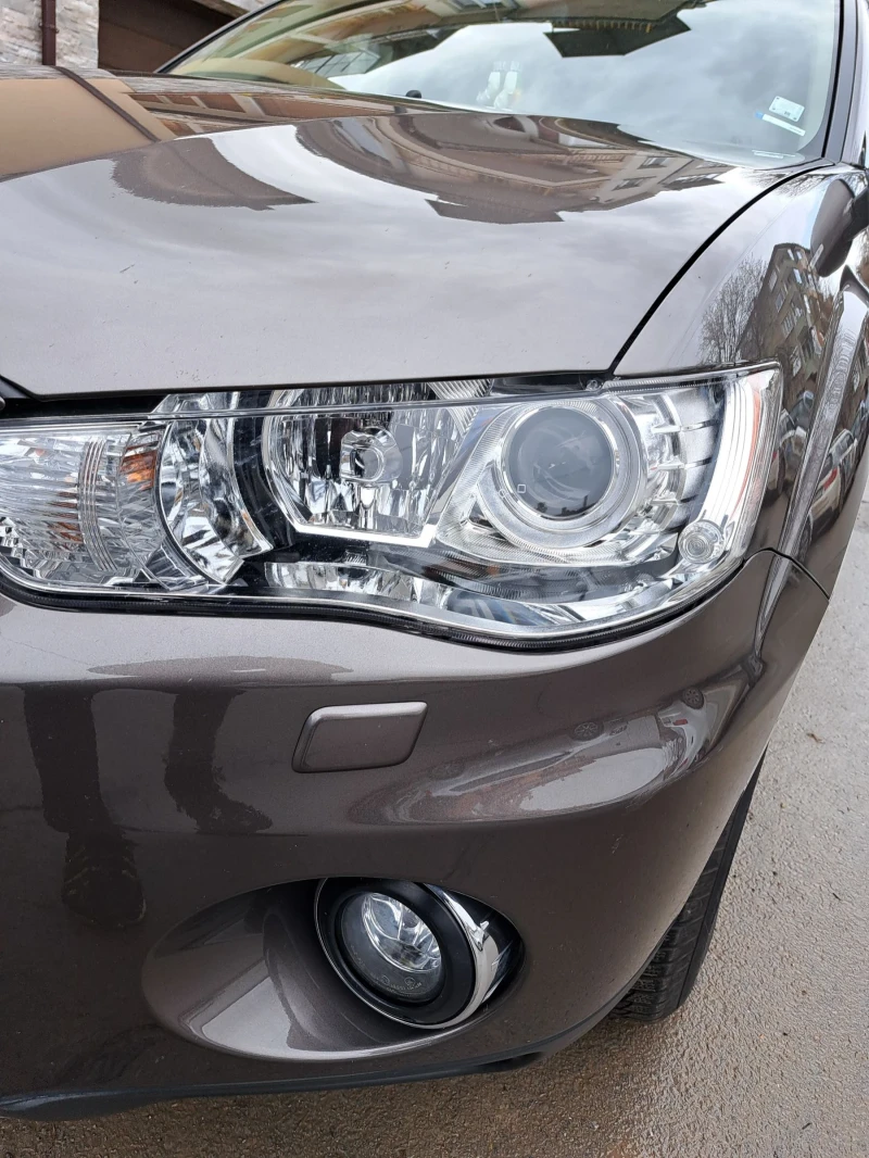Mitsubishi Outlander Бензин-Газ 2.4 4х4 7 местен, снимка 17 - Автомобили и джипове - 53238616