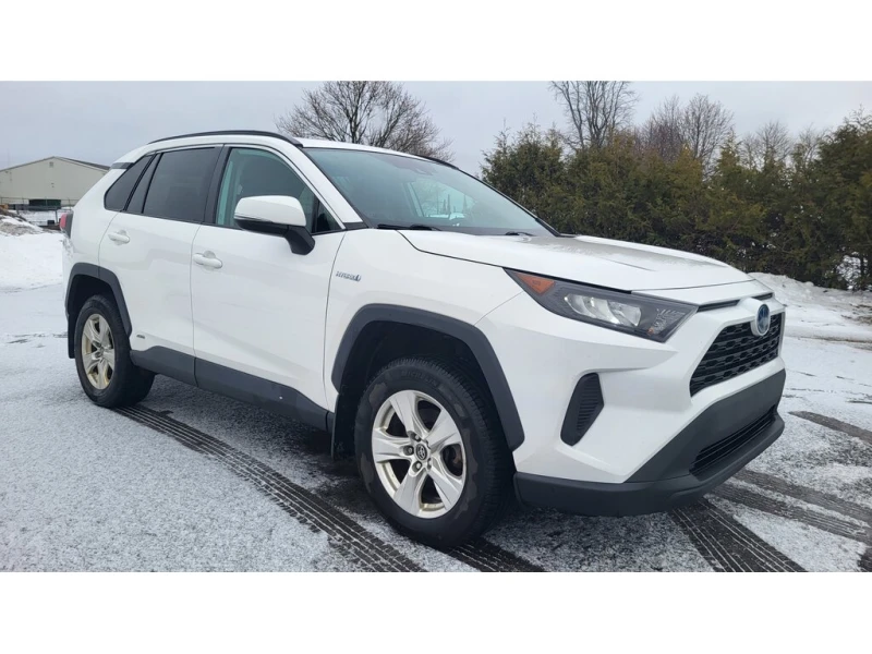 Toyota Rav4 Hybrid LE* AWD* Keyless* Lane Keeping Assist, снимка 2 - Автомобили и джипове - 53514169