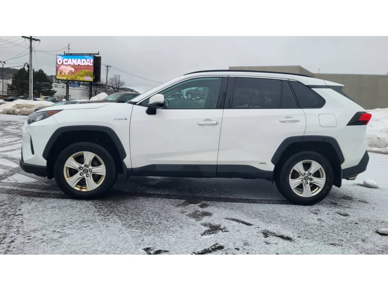 Toyota Rav4 Hybrid LE* AWD* Keyless* Lane Keeping Assist, снимка 5 - Автомобили и джипове - 53514169