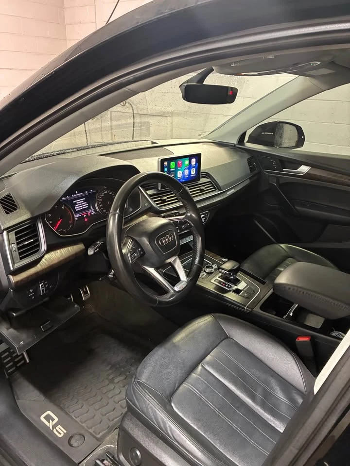 Audi Q5  TECHNIK/ CARFAX /RS GRILL/LED/360, снимка 5 - Автомобили и джипове - 53355469