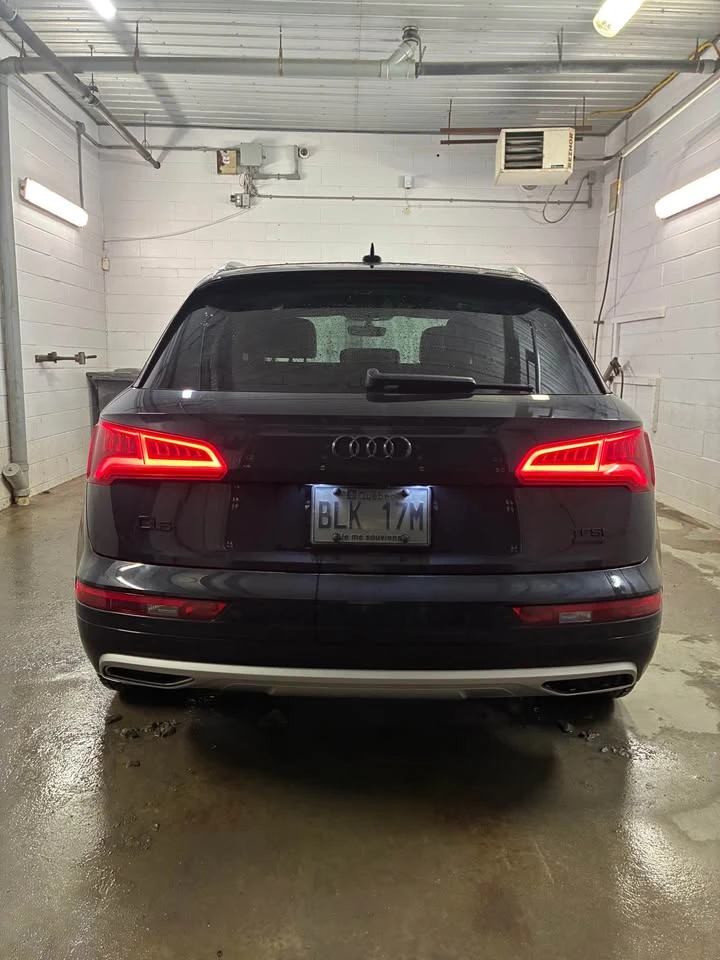 Audi Q5  TECHNIK/ CARFAX /RS GRILL/LED/360, снимка 4 - Автомобили и джипове - 53355469