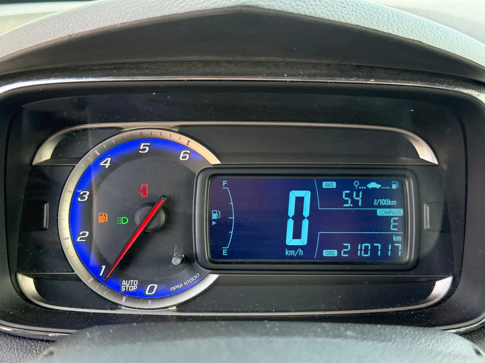 Chevrolet Trax 1.7D* 2015г* 210.000KM* РЪЧКА* ТОП СЪСТОЯНИЕ*  - изображение 9