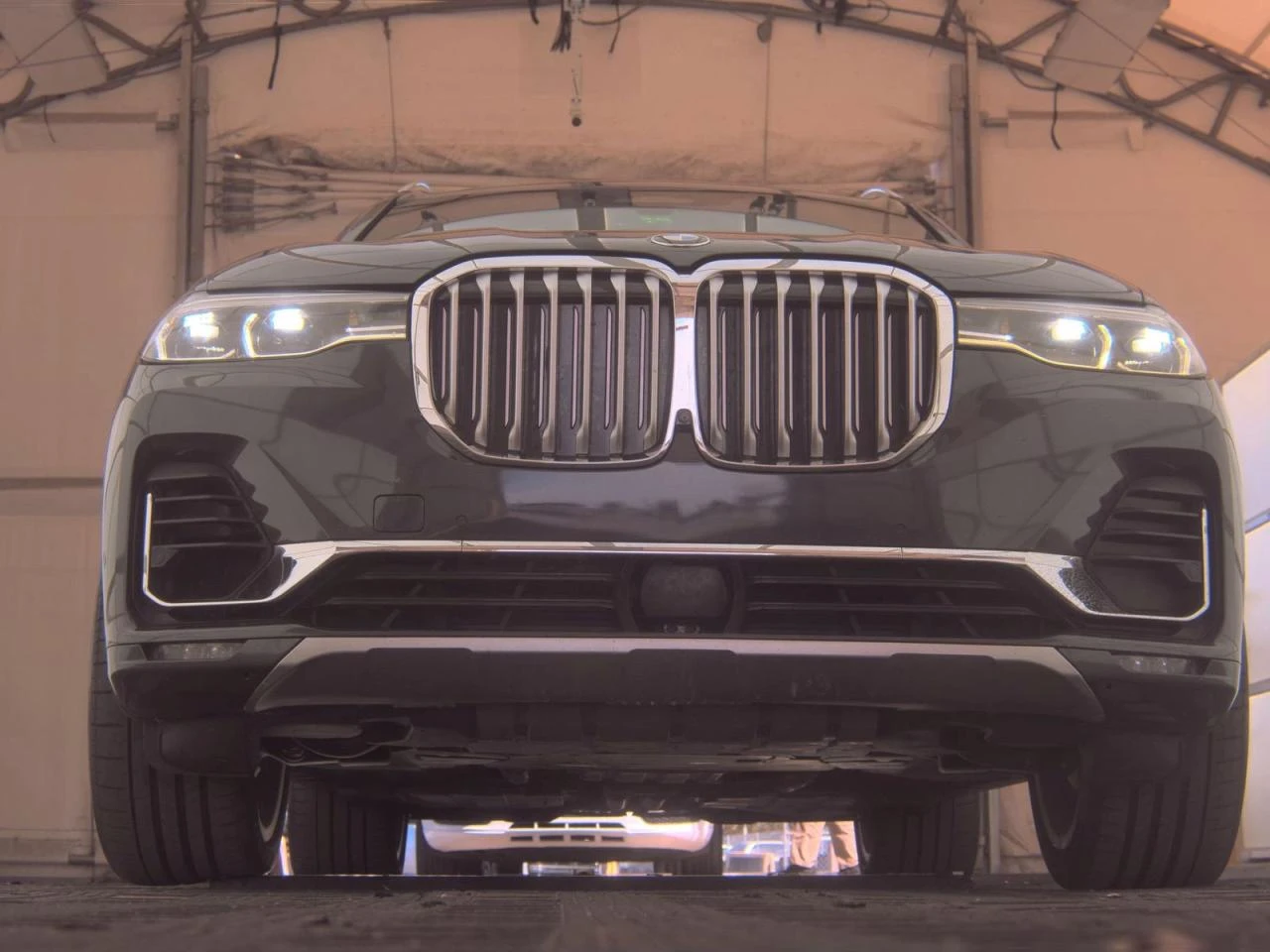 BMW X7 50i xDrive * 360 CAM * SOFT CLOSE * 7-МЕСТЕН - изображение 10