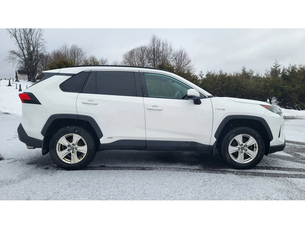 Toyota Rav4 Hybrid LE* AWD* Keyless* Lane Keeping Assist - изображение 3