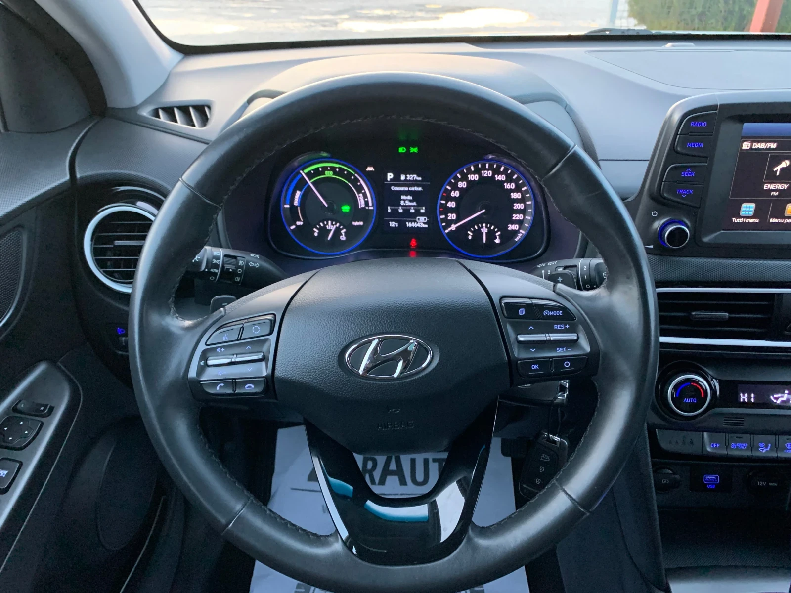 Hyundai Kona 1.6b/hibrid, снимка 10 - Автомобили и джипове - 53833988