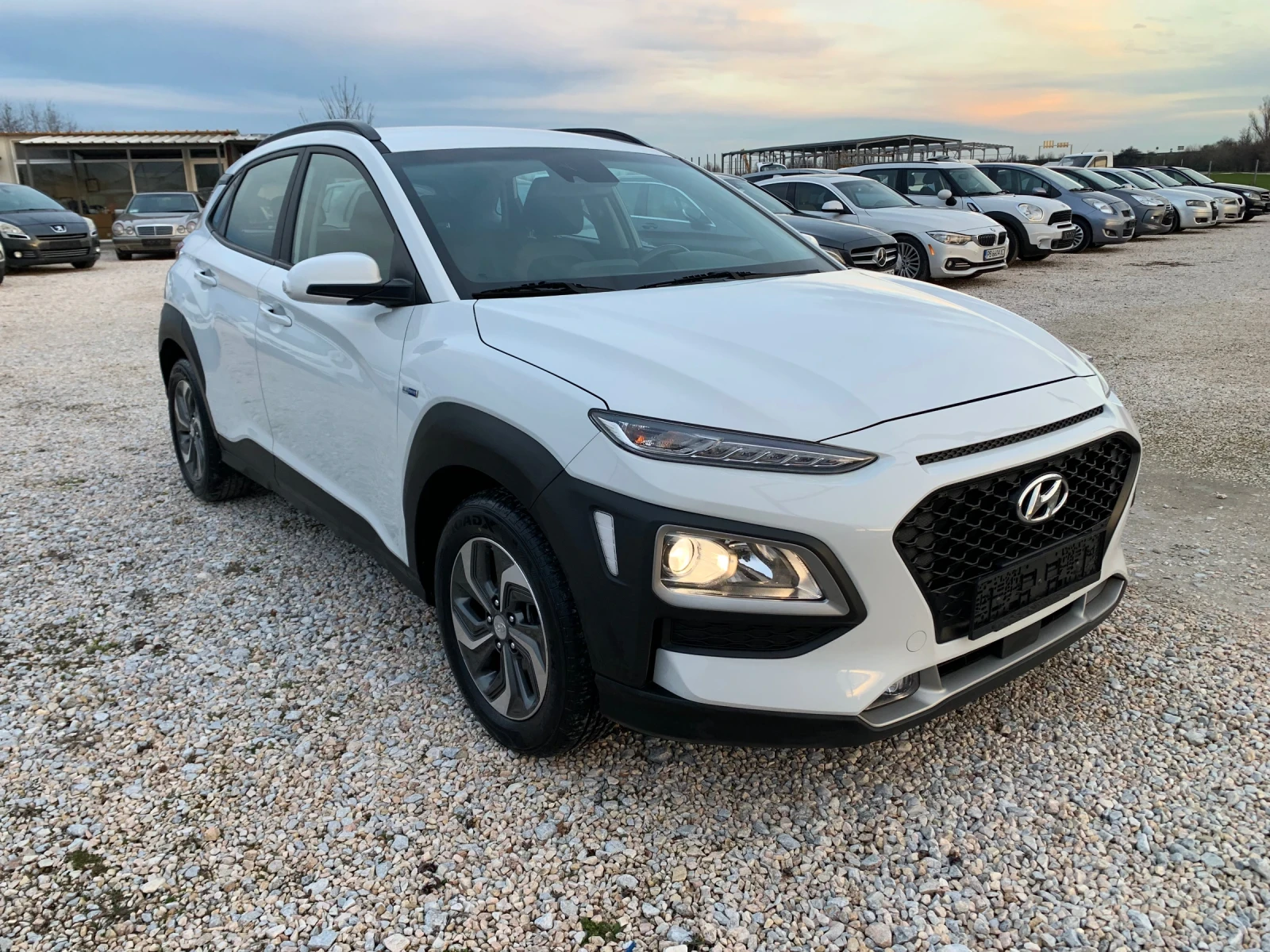 Hyundai Kona 1.6b/hibrid, снимка 2 - Автомобили и джипове - 53833988