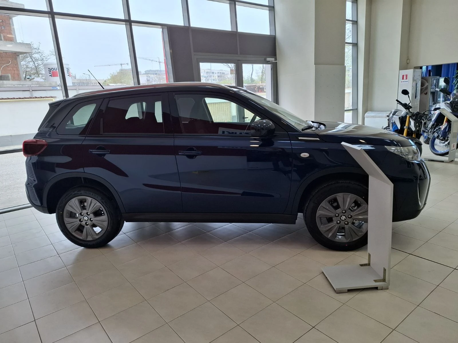 Suzuki Vitara GL+ 6MT 2WD Hybrid | Mobile.bg � ����������� 3