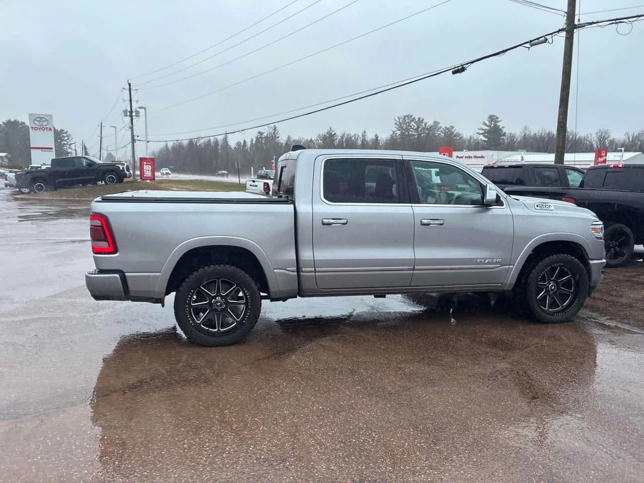 Dodge RAM 1500 LIMITED/CARFAX/Кожа/Подгрев/Шибедах/КЛИП, снимка 4 - Автомобили и джипове - 54218792