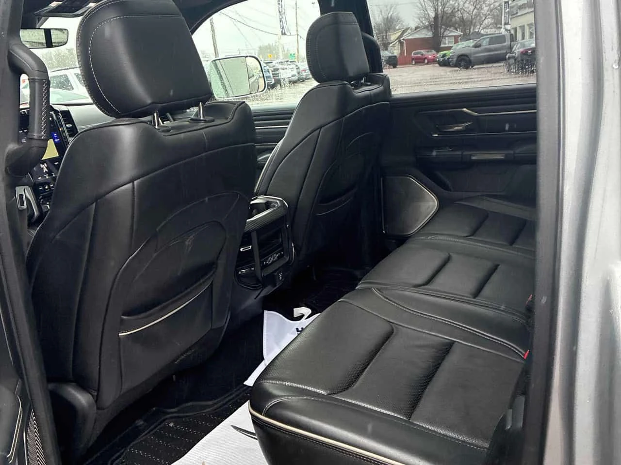 Dodge RAM 1500 LIMITED/CARFAX/Кожа/Подгрев/Шибедах/КЛИП, снимка 10 - Автомобили и джипове - 54218792