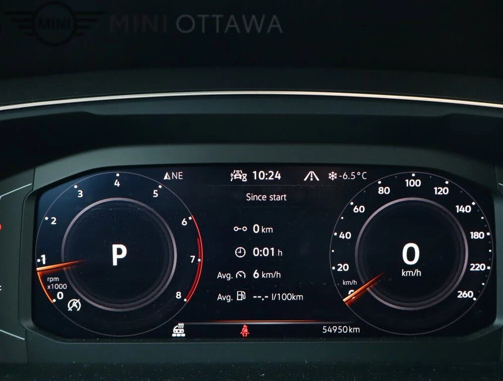 VW Tiguan Highline R-Line 4Motion, снимка 13 - Автомобили и джипове - 54268938