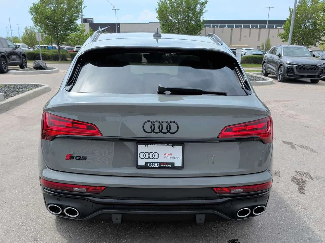 Audi SQ5 * Technik * CARFAX * БЕЗ ПЪРВОНАЧАЛНА ВНОСКА, снимка 4 - Автомобили и джипове - 54726523
