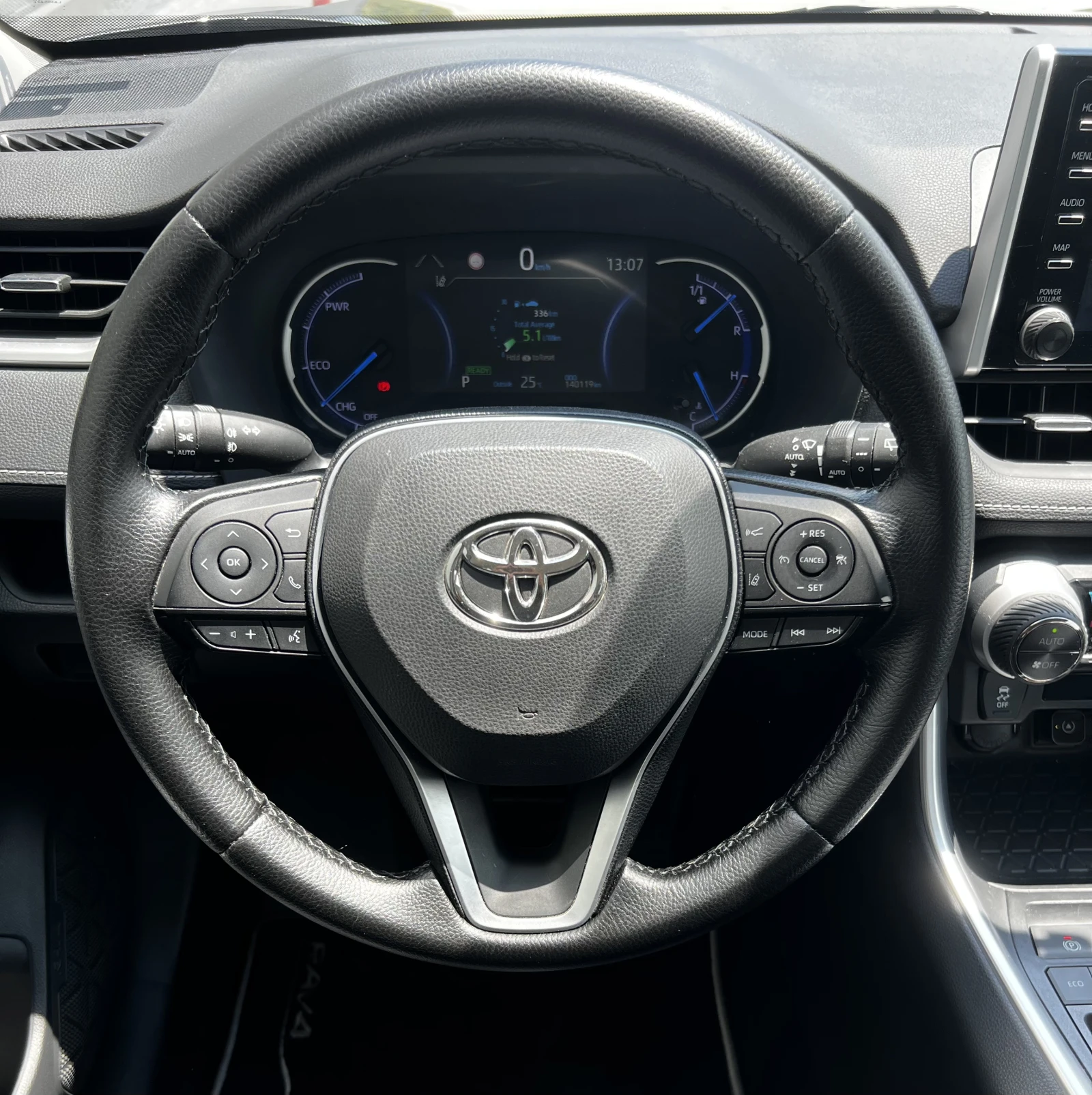 Toyota Rav4 Hybrid 2WD, снимка 14 - Автомобили и джипове - 54808162