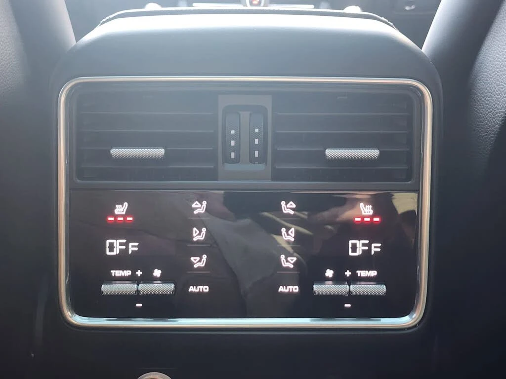Porsche Cayenne 3.0T* CHRONO* ХЕДЪП* ПАНО* 360* ОБДУХ* КРАЙНА ЦЕНА, снимка 14 - Автомобили и джипове - 55626965