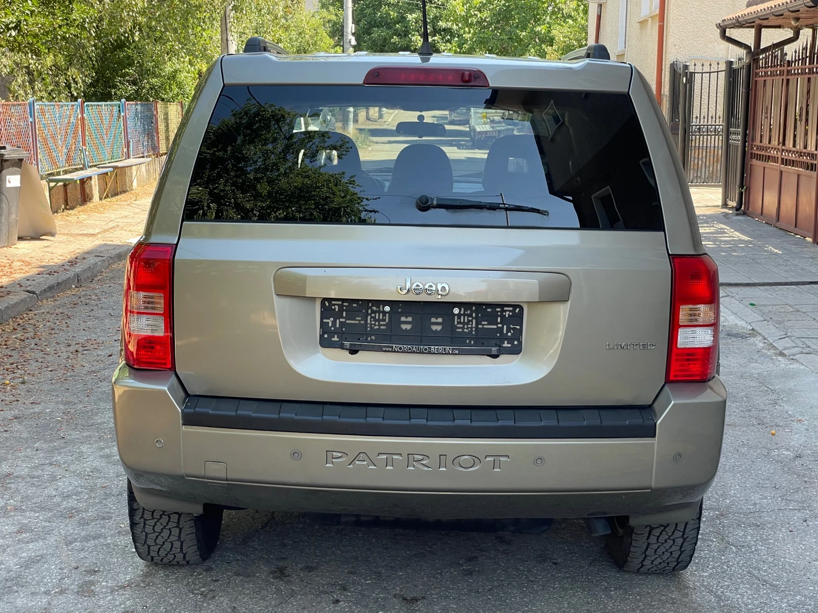 Jeep Patriot 2.4i* 4X4* automat* 170kc, снимка 7 - Автомобили и джипове - 55630090