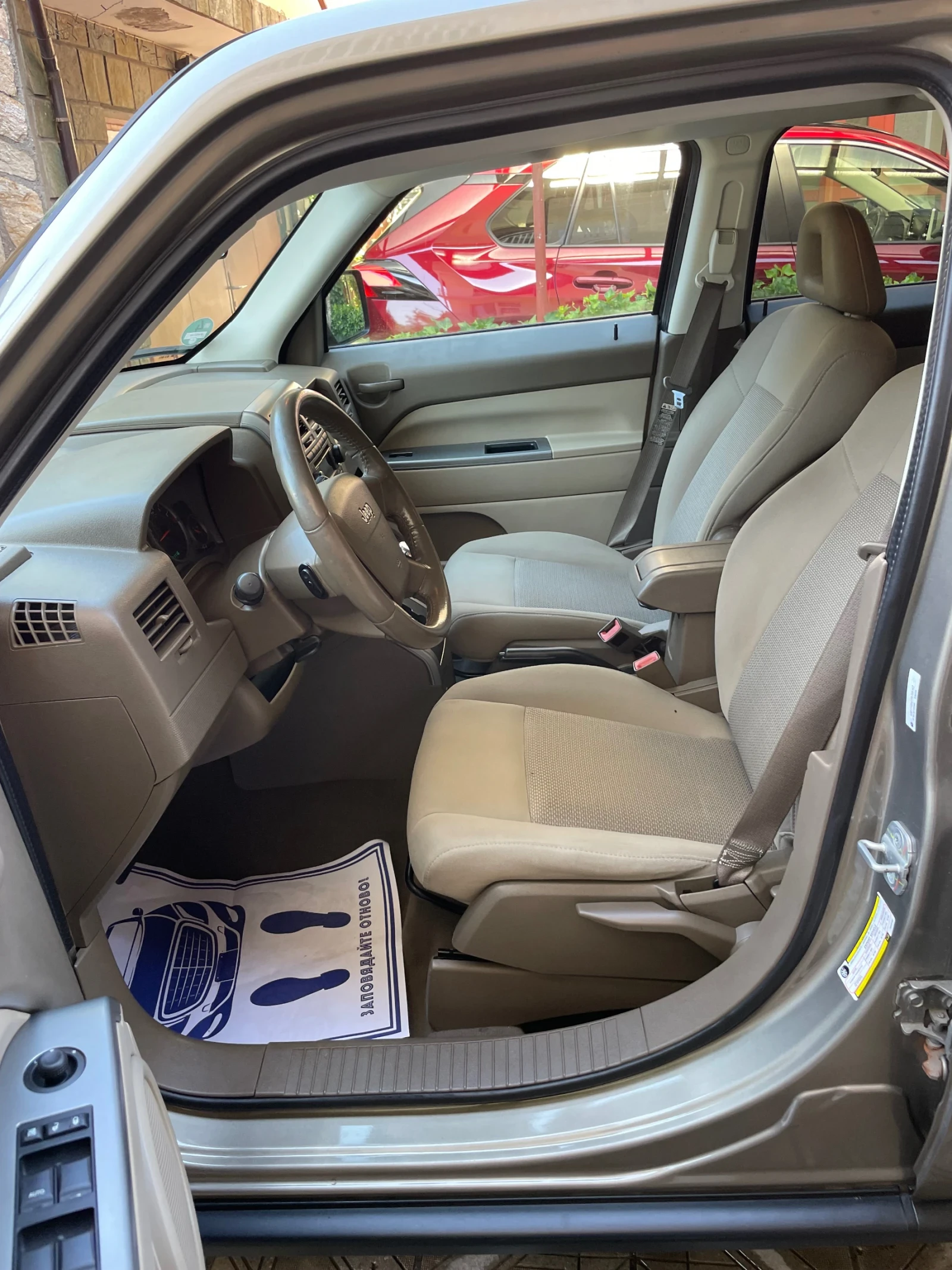 Jeep Patriot 2.4i* 4X4* automat* 170kc, снимка 11 - Автомобили и джипове - 55630090