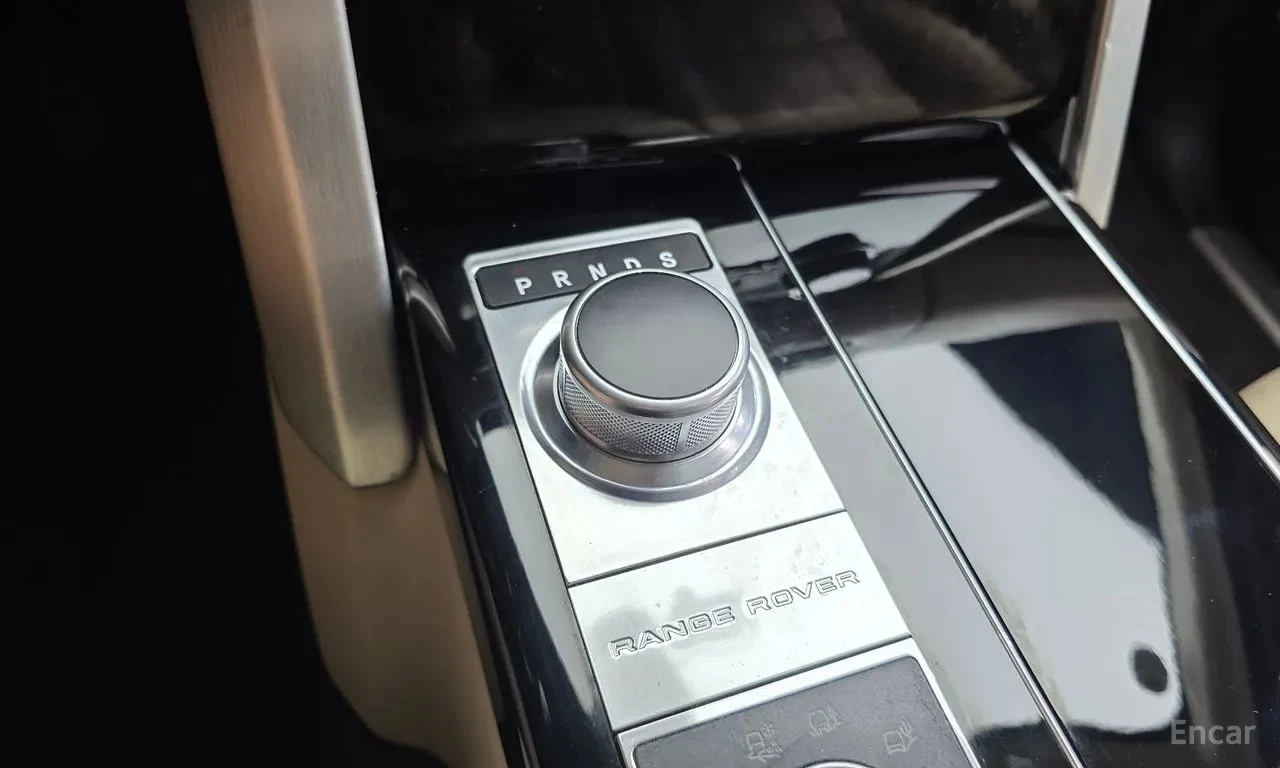 Land Rover Range rover * 4.4 SDV8 Vogue SE DIESEL * ЦЕНА ДО БГ, снимка 9 - Автомобили и джипове - 55875852