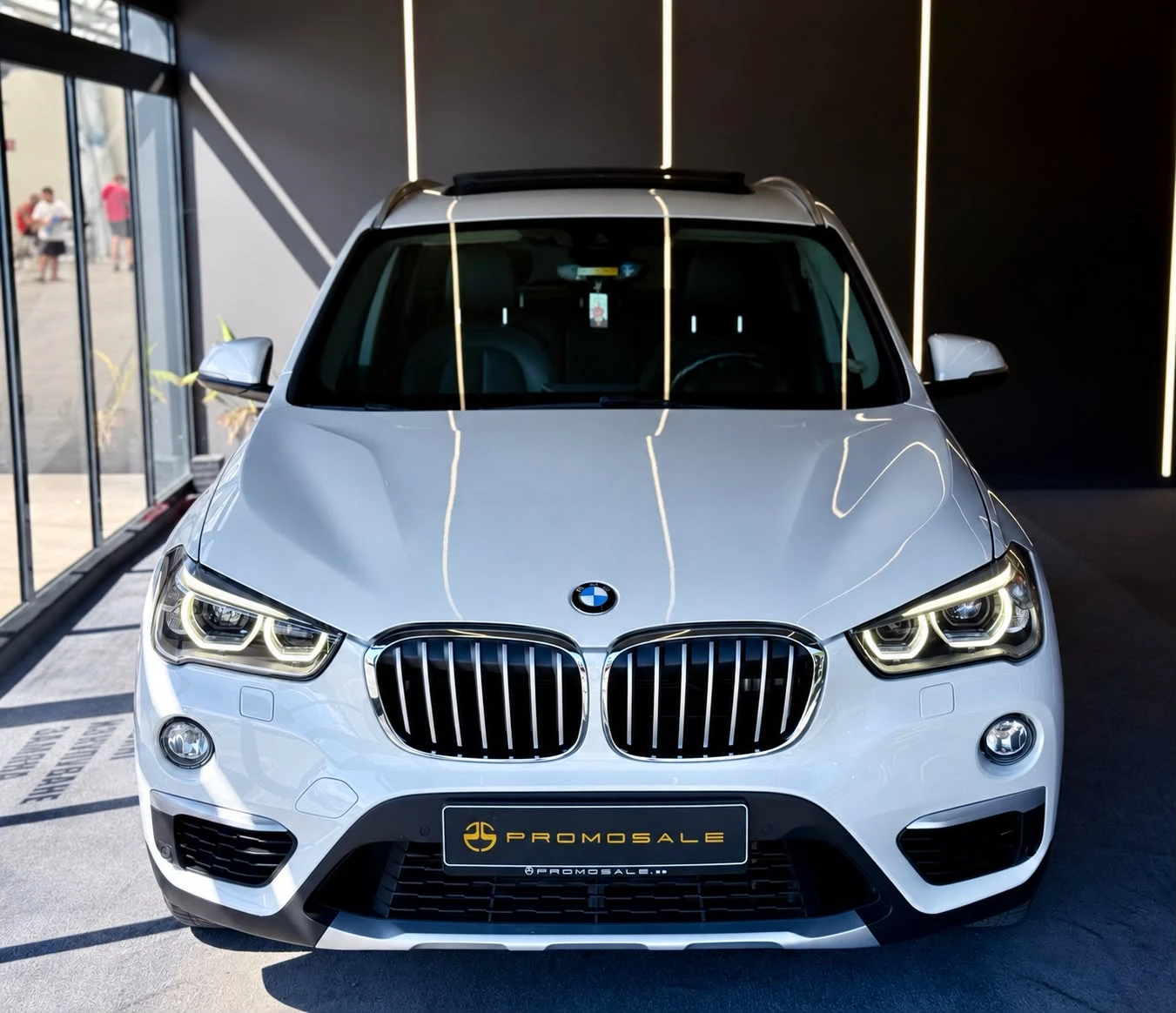 BMW X1 25d xDrive* Pano* Подгрев* H&U* ЛИЗИНГ , снимка 2 - Автомобили и джипове - 55977926