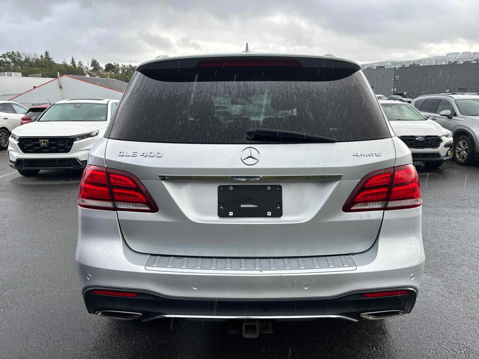 Mercedes-Benz GLE 400  * CARFAX * ОПЦИЯ ЗА ФИНАНСИРАНЕ, снимка 17 - Автомобили и джипове - 55983851